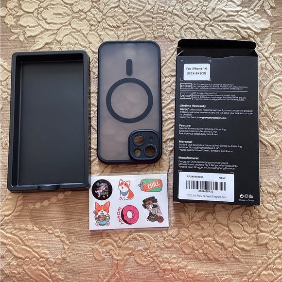 Two Cases for iPhone 14 - Picture 3 of 5